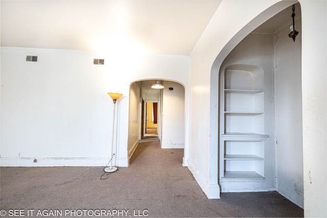7930 S Luella Avenue, Chicago, IL 60617