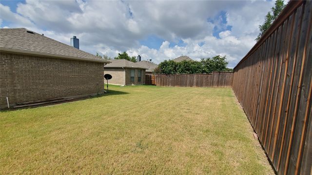 301 Ponderosa Trail, Murphy, TX 75094
