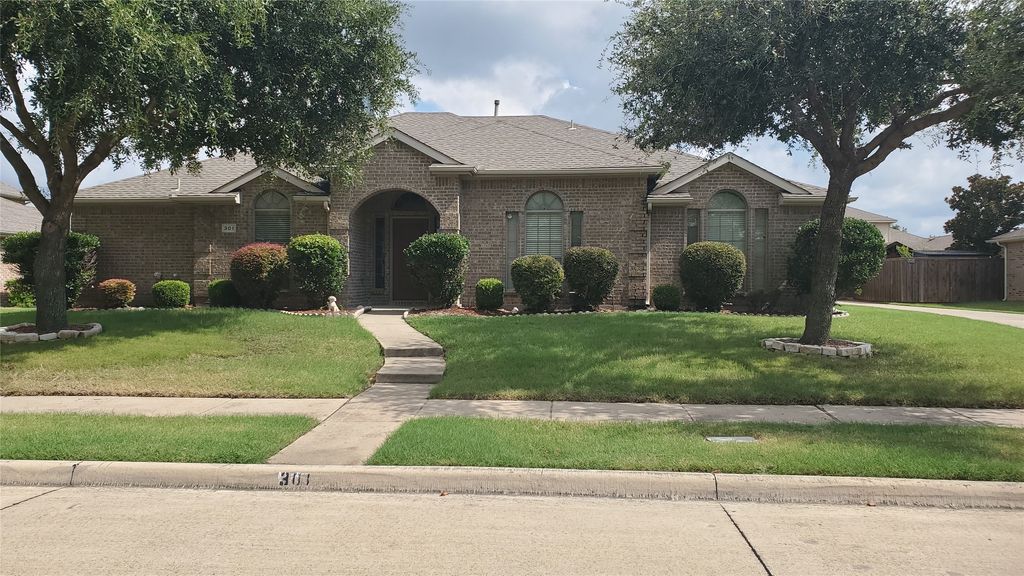 301 Ponderosa Trail, Murphy, TX 75094