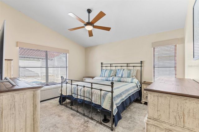 1674 MEADOW OAK LANE, Tarpon Springs, FL 34689