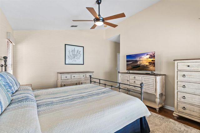 1674 MEADOW OAK LANE, Tarpon Springs, FL 34689