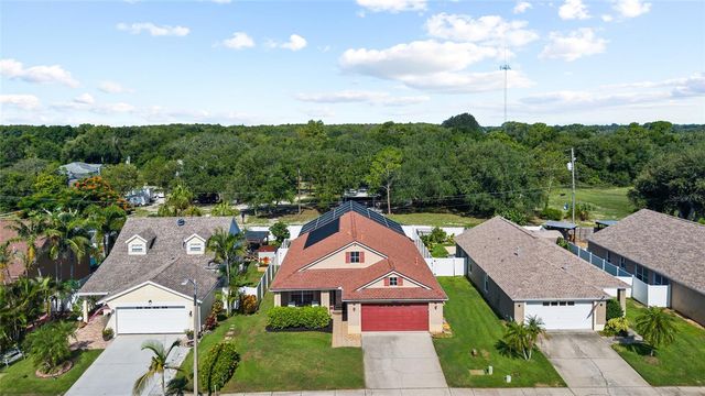 1674 MEADOW OAK LANE, Tarpon Springs, FL 34689
