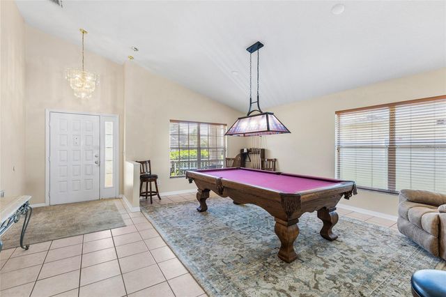 1674 MEADOW OAK LANE, Tarpon Springs, FL 34689