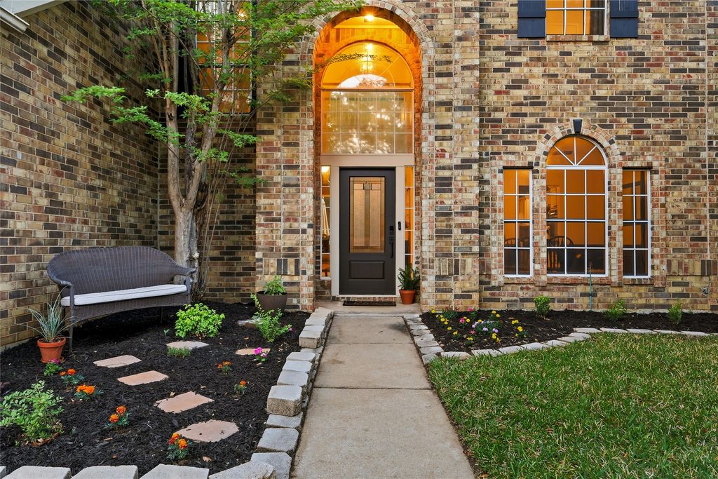 7328 Cross Keys Drive, North Richland Hills, TX 76182