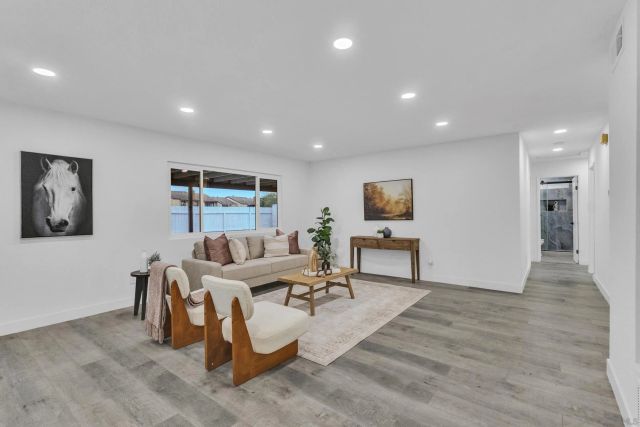 9253 Les Rd, Santee, CA 92071