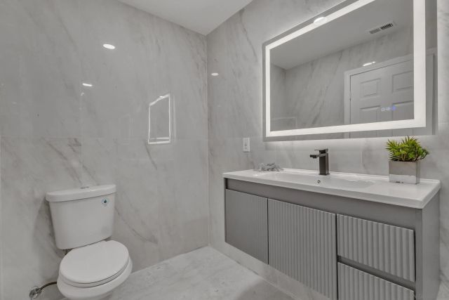 9253 Les Rd, Santee, CA 92071