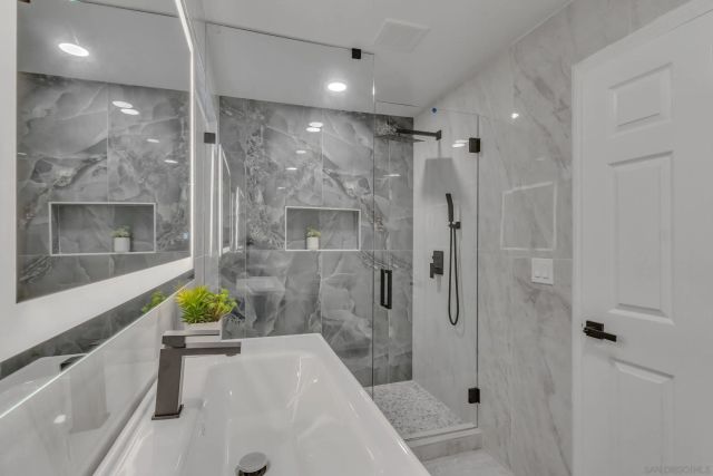 9253 Les Rd, Santee, CA 92071