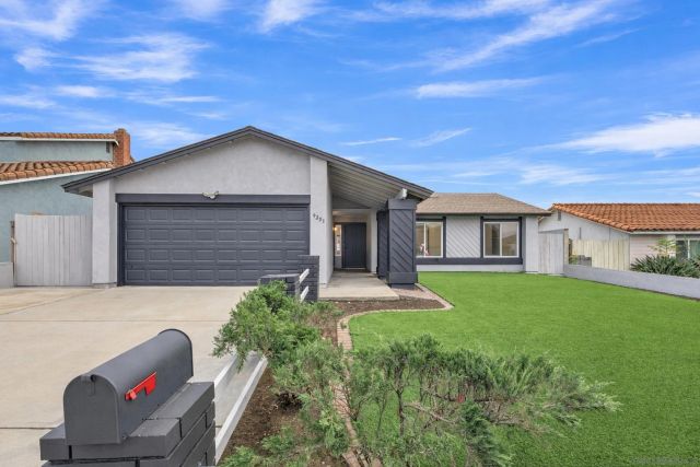 9253 Les Rd, Santee, CA 92071