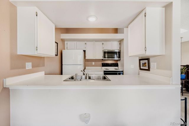 4252 S Richfield Way, Aurora, CO 80013