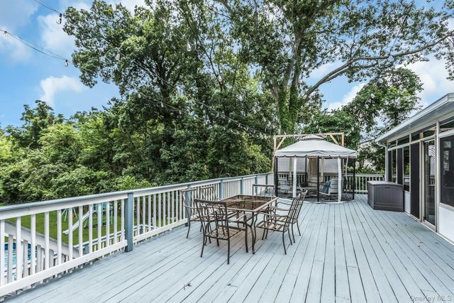 1491 Sycamore Avenue, Merrick, NY 11566