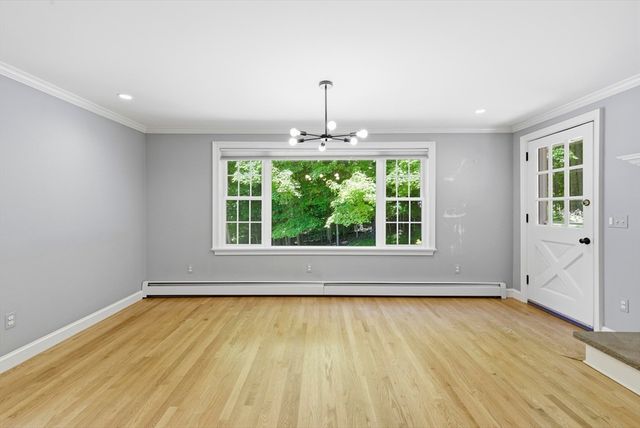 233 Franklin Rd, Longmeadow, MA 01106
