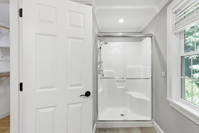 233 Franklin Rd, Longmeadow, MA 01106