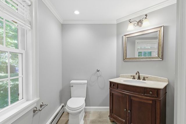 233 Franklin Rd, Longmeadow, MA 01106