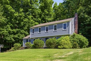 233 Franklin Rd, Longmeadow, MA 01106