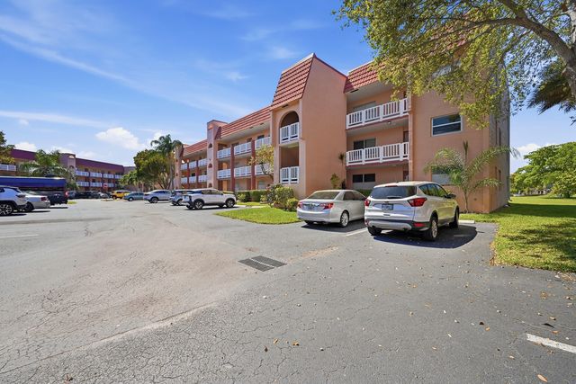 9541 Sunrise Lakes Boulevard 110, Sunrise, FL 33322