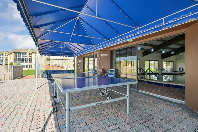 9541 Sunrise Lakes Boulevard 110, Sunrise, FL 33322