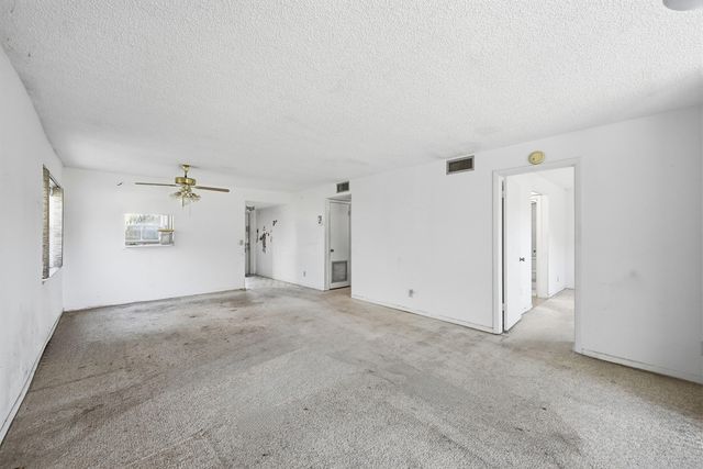 9541 Sunrise Lakes Boulevard 110, Sunrise, FL 33322