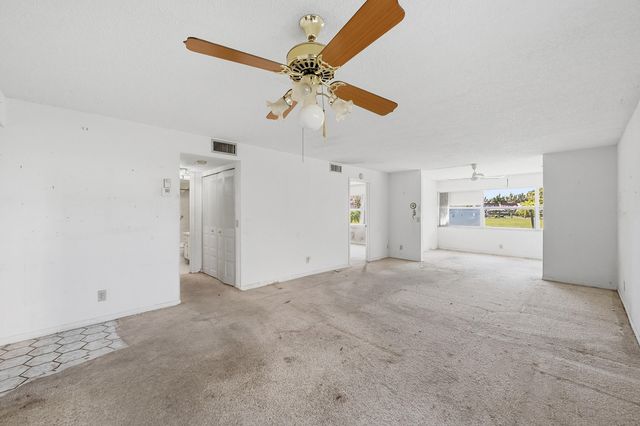 9541 Sunrise Lakes Boulevard 110, Sunrise, FL 33322