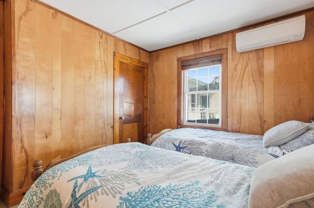 3 Tyngsboro Street, Seabrook, NH 03874