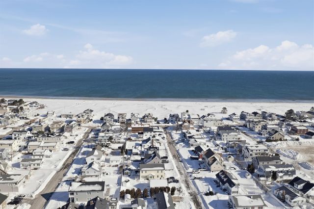 3 Tyngsboro Street, Seabrook, NH 03874