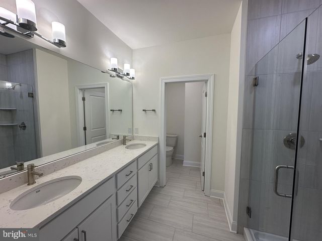 63 KAY CHIARELLO WAY, Hamilton, NJ 08690