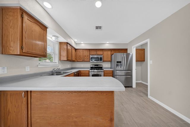 8232 N 127th Avenue E, Owasso, OK 74055