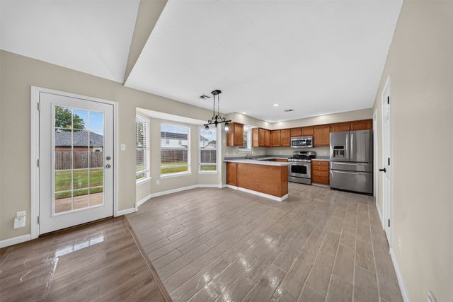 8232 N 127th Avenue E, Owasso, OK 74055