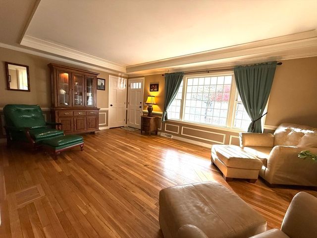 560 West Yarmouth Rd., Yarmouth, MA 02673