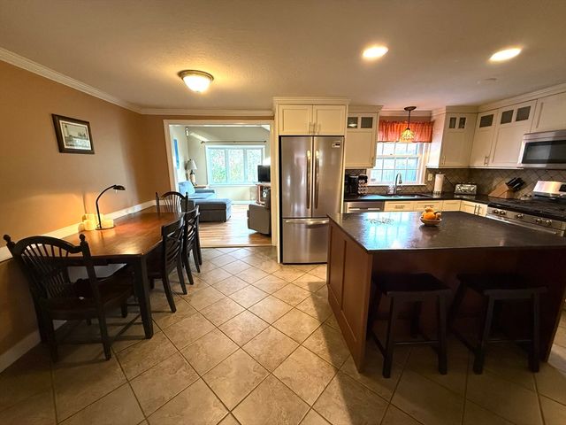 560 West Yarmouth Rd., Yarmouth, MA 02673