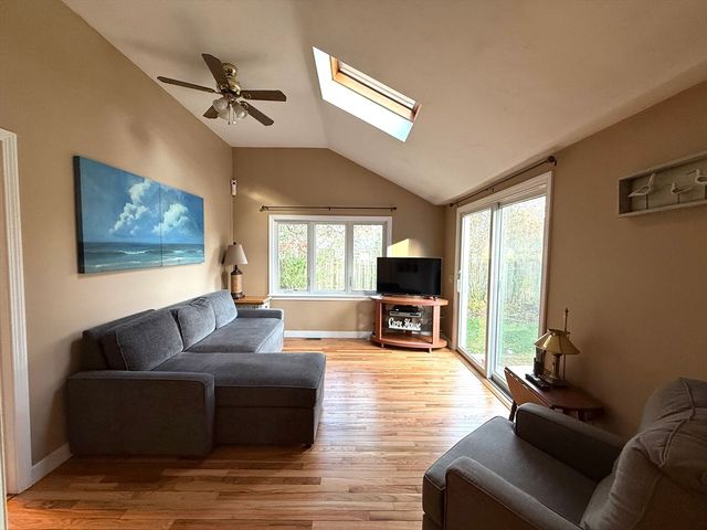 560 West Yarmouth Rd., Yarmouth, MA 02673