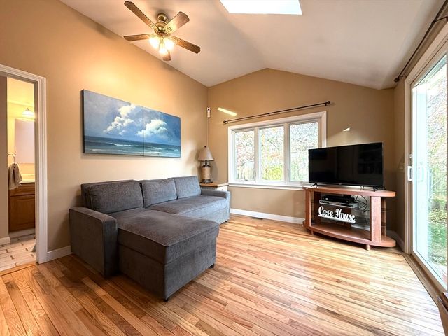 560 West Yarmouth Rd., Yarmouth, MA 02673