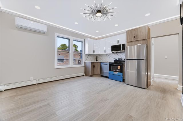 1227 E 222nd Street, Bronx, NY 10469