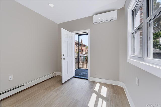 1227 E 222nd Street, Bronx, NY 10469