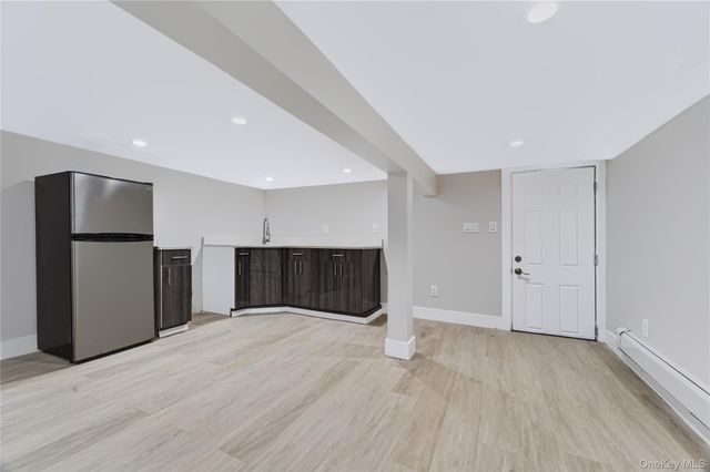1227 E 222nd Street, Bronx, NY 10469