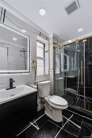 1227 E 222nd Street, Bronx, NY 10469