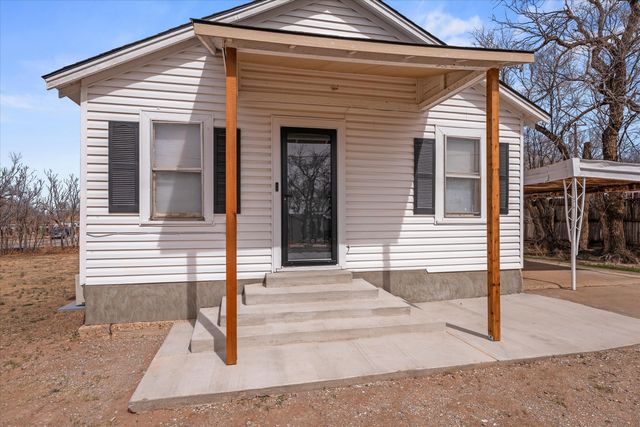 1209 13th Street, Levelland, TX 79336