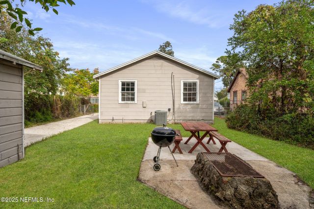 4750 ATTLEBORO Street, Jacksonville, FL 32205