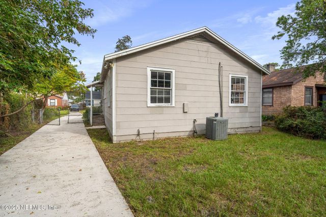 4750 ATTLEBORO Street, Jacksonville, FL 32205