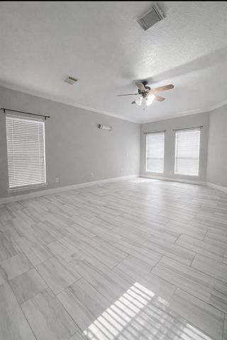 9718 Crystal Boulevard, Baytown, TX 77521