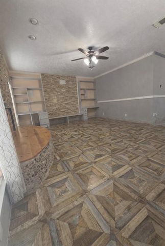 9718 Crystal Boulevard, Baytown, TX 77521