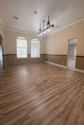 9718 Crystal Boulevard, Baytown, TX 77521