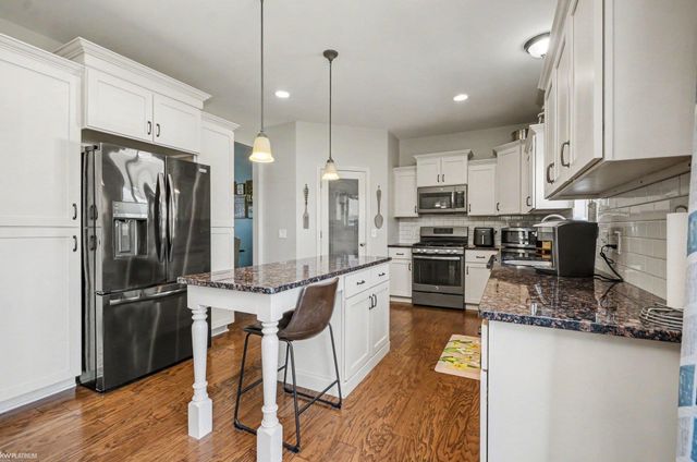 31078 Lions Pointe Drive, Chesterfield, MI 48047