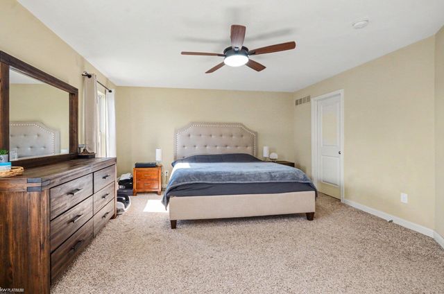31078 Lions Pointe Drive, Chesterfield, MI 48047