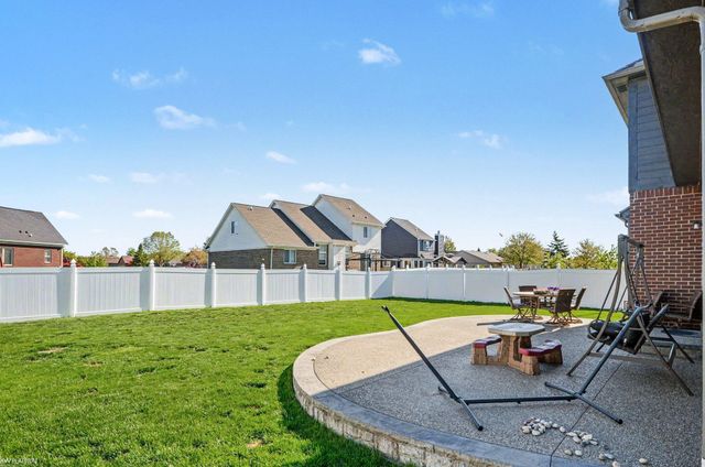 31078 Lions Pointe Drive, Chesterfield, MI 48047