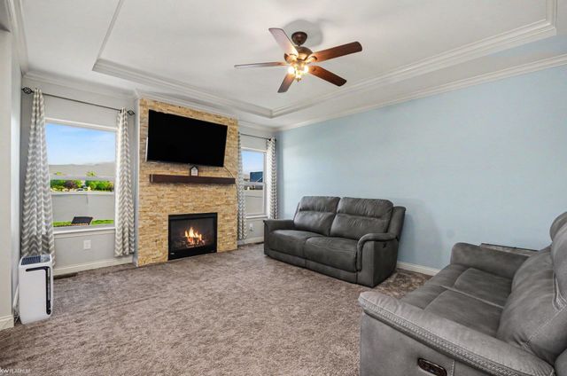 31078 Lions Pointe Drive, Chesterfield, MI 48047