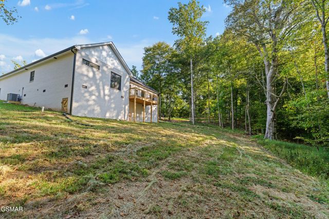 1430 Beechtop Lane, Kodak, TN 37764