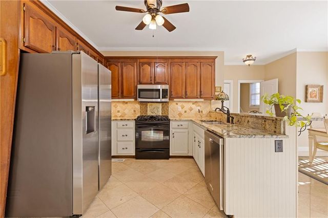 3278 Standing Peachtree NW Trail, Kennesaw, GA 30152