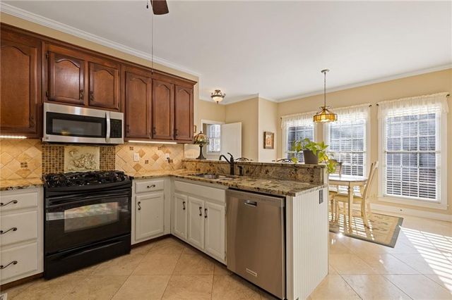 3278 Standing Peachtree NW Trail, Kennesaw, GA 30152