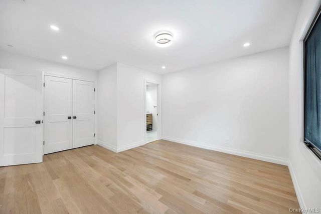 10 Lenape Road, Southampton, NY 11968