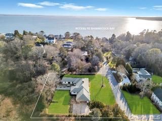 10 Lenape Road, Southampton, NY 11968